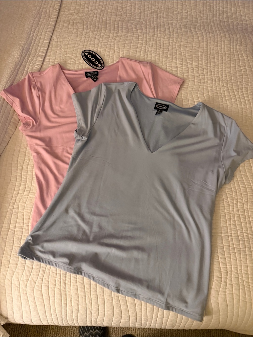 Scoop Short Sleeve V-Neck Tee in Light Blue and Pink